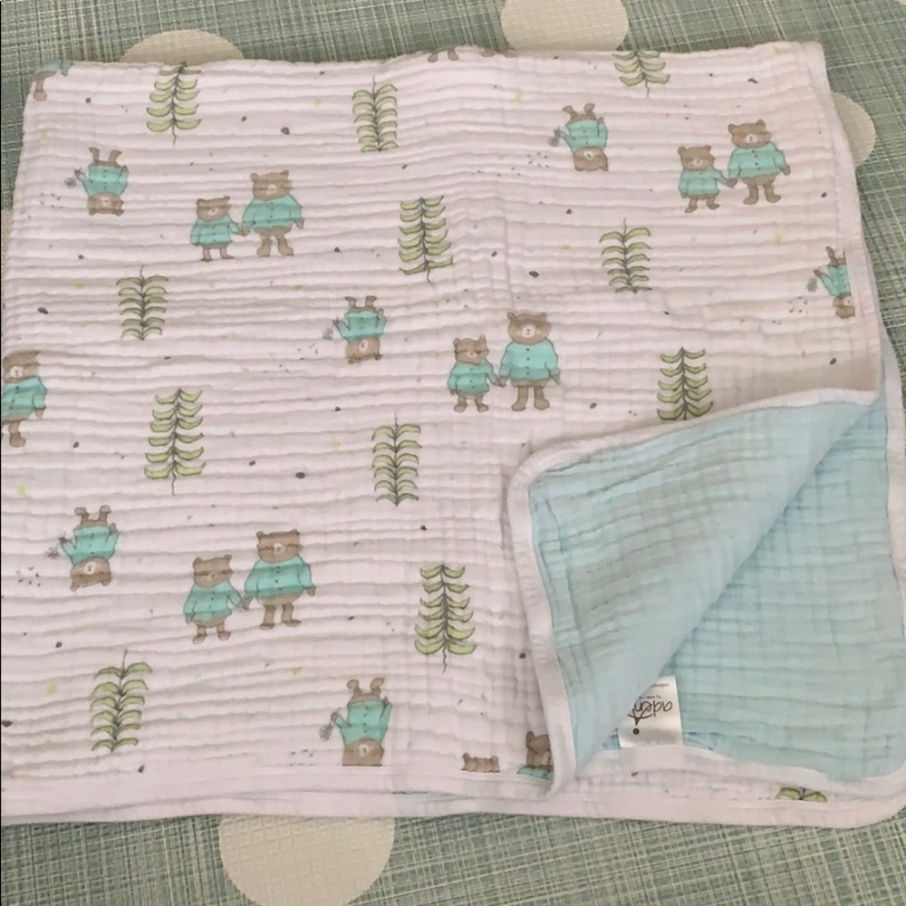 Aden and Anais 4 layer muslin blanket